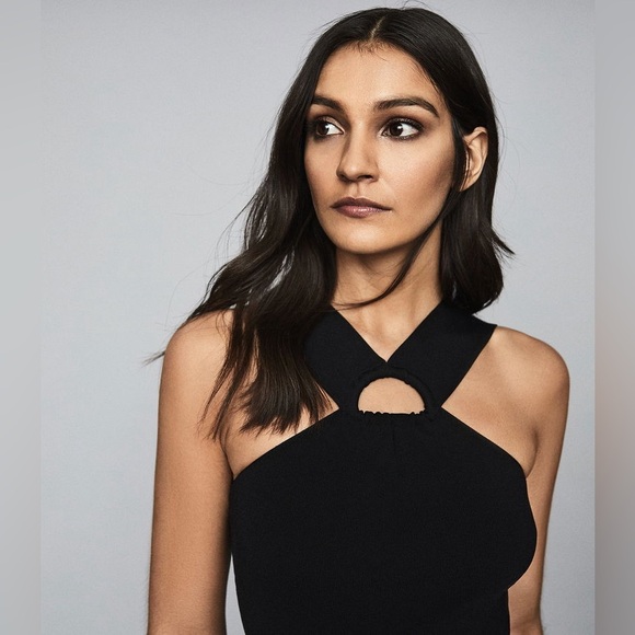 REISS Katya D-Ring Halterneck Top in Black Size Small - Picture 4 of 16